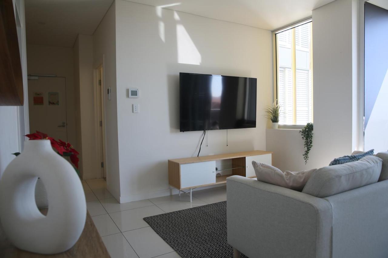 Cbd Bluebird Apartment *